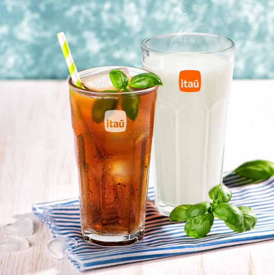 Vasos de vidrio. Para regalos empresariales se puede personalizar utilizando grabado láser o impresión UV