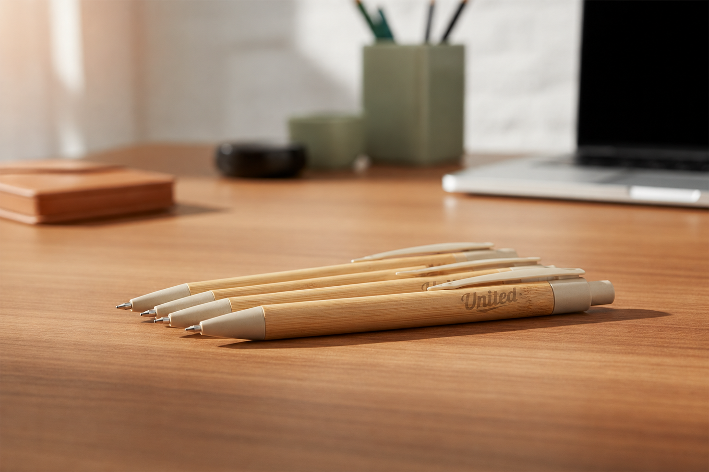 Lapicera Bambú eco trigo con logo personalizado impreso o grabado, regalo empresarial.