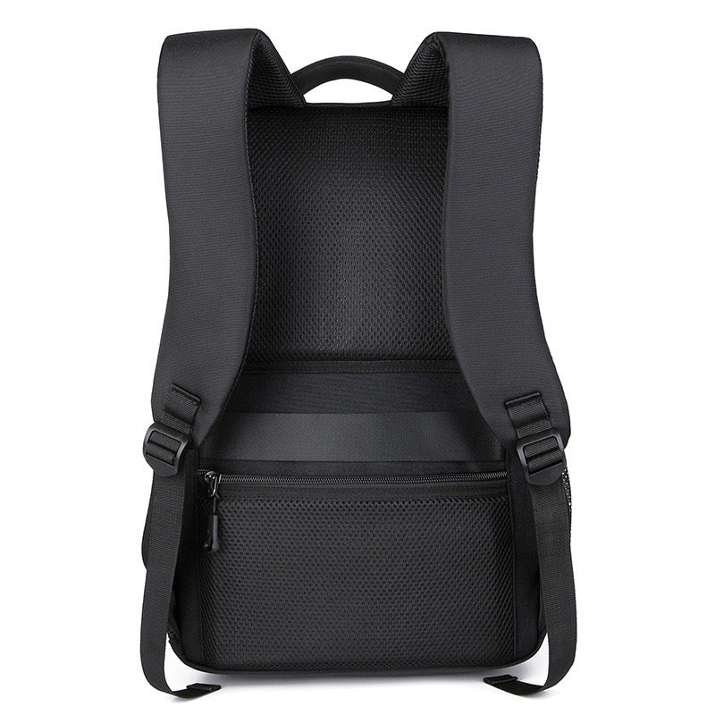 Mochila Premium Foco del lado de atrás. Logo personalizado, regalo empresarial.