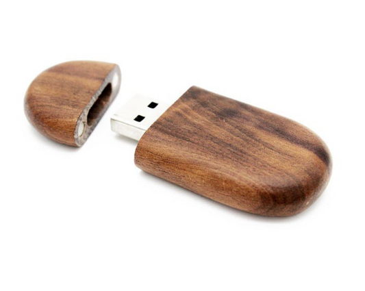 Pendrive bambú con tapa saliente
