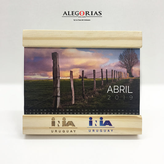 Calendario de madera tipo porta retratos
