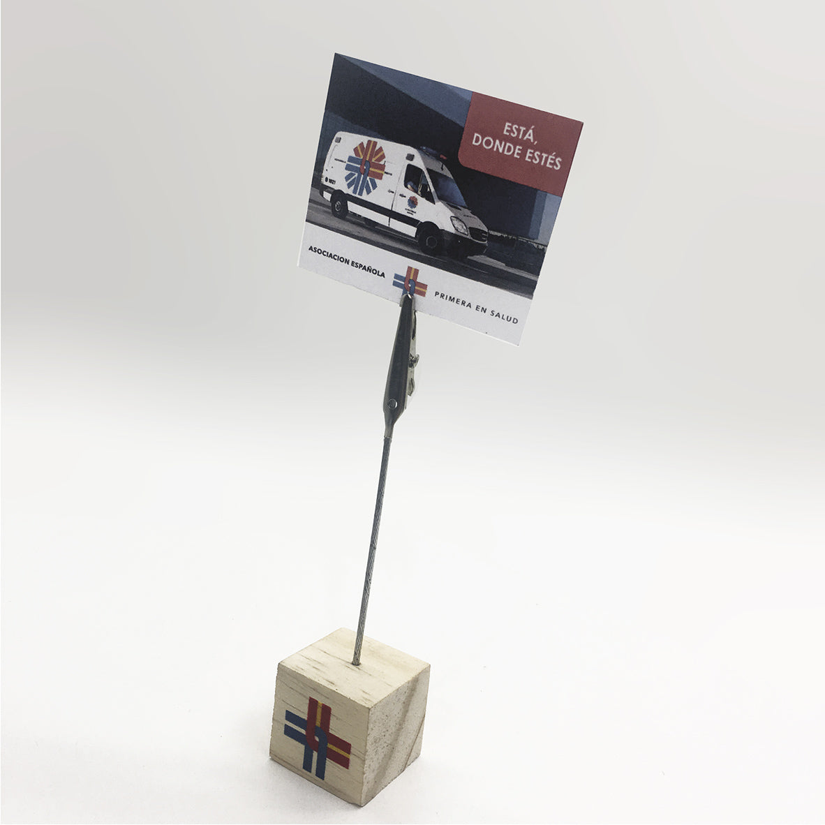 Cubo sujeta papel