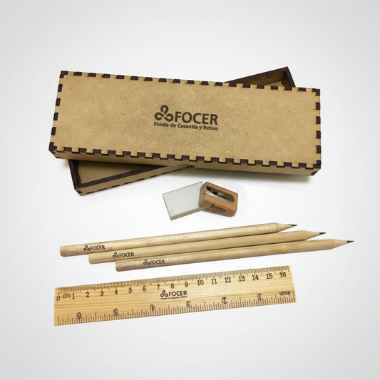 kit escolar. para regalos empresariales se puede personalizar con un logo