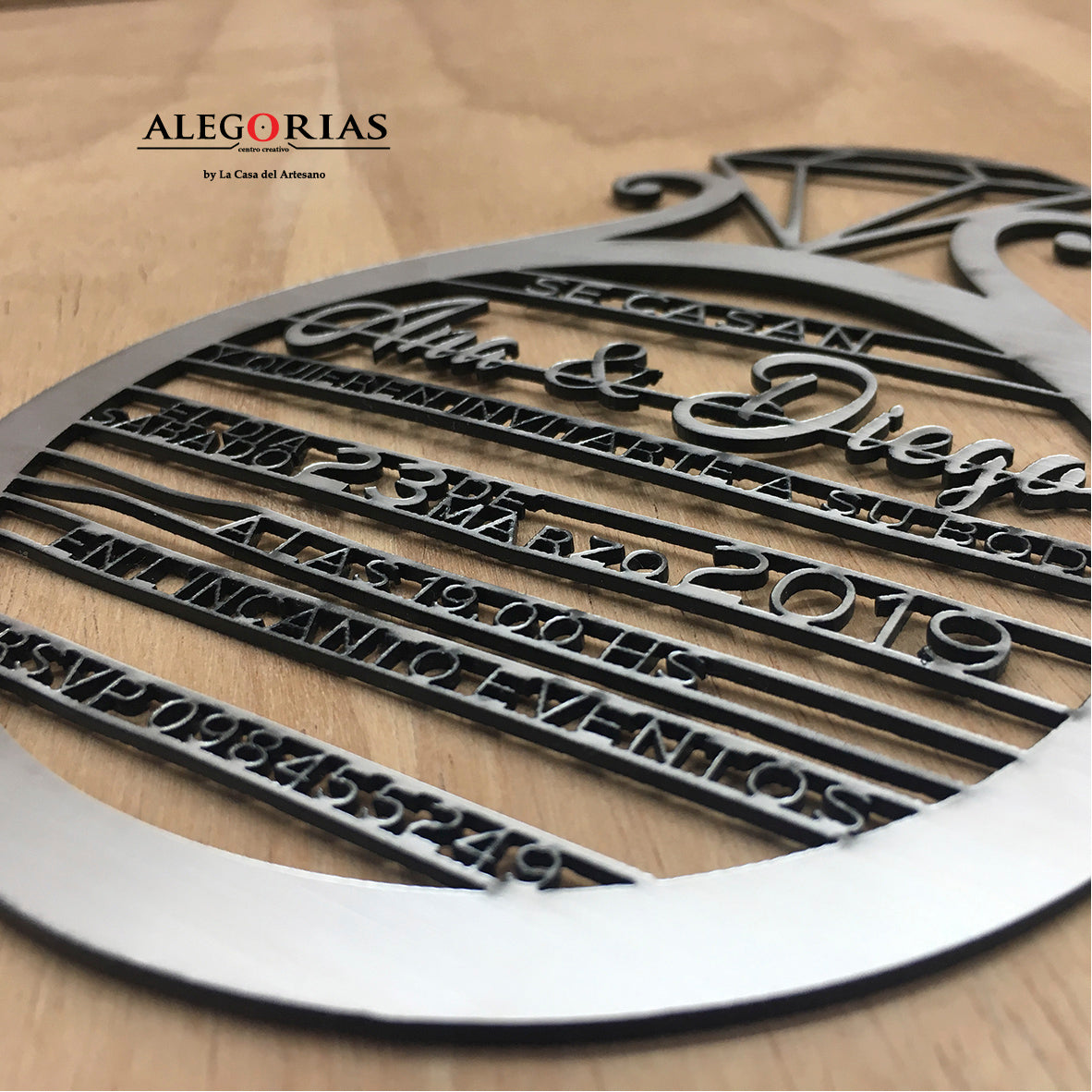 Tarjeta de Invitación - Diseño en metalex