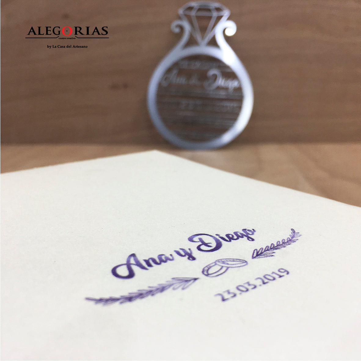 Tarjeta de Invitación - Diseño en metalex