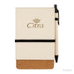 Libreta portacelular hecha en buena medida con envases de leche reciclados. También, tiene un detalle en corcho. Está personalizada con un logo