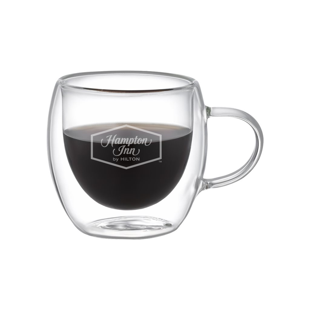 Taza de doble pared de vidrio. Para regalos empresariales se puede personalizar utilizando grabado láser o impresión UV.