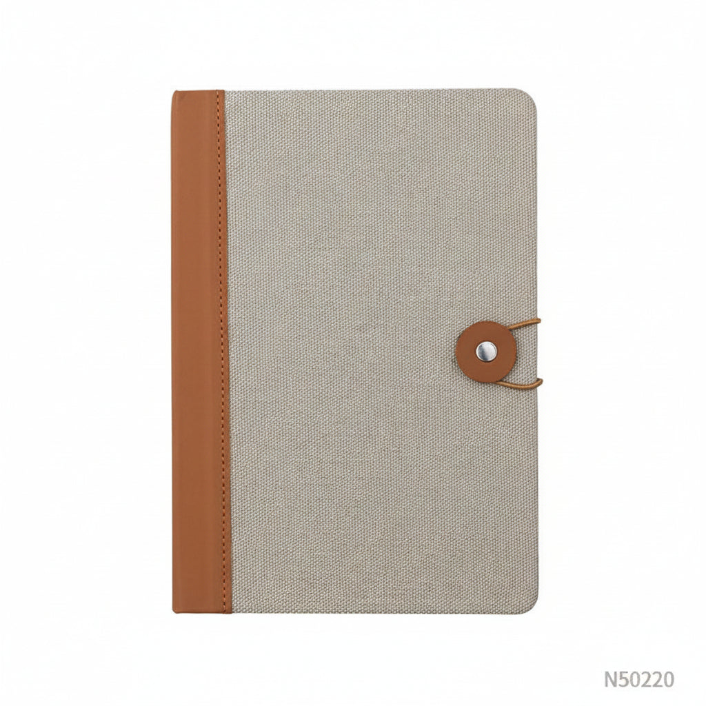 Cuaderno Montreal de color natural. Detalle eco-cuero. Logo personalizado, regalo corporativo.