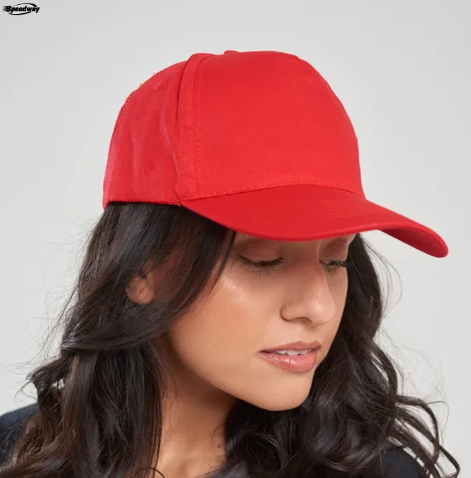 Gorro clásico de color rojo. Logo personalizado, regalo empresarial.
