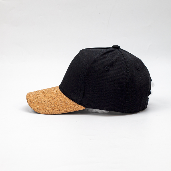 Gorro Silva de costado. Logo personalizado, regalo empresarial.