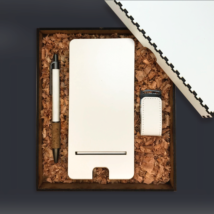 Kit Caja White basic, lapicera,portacelular,pendrive. Logo personalizado, regalo empresarial.