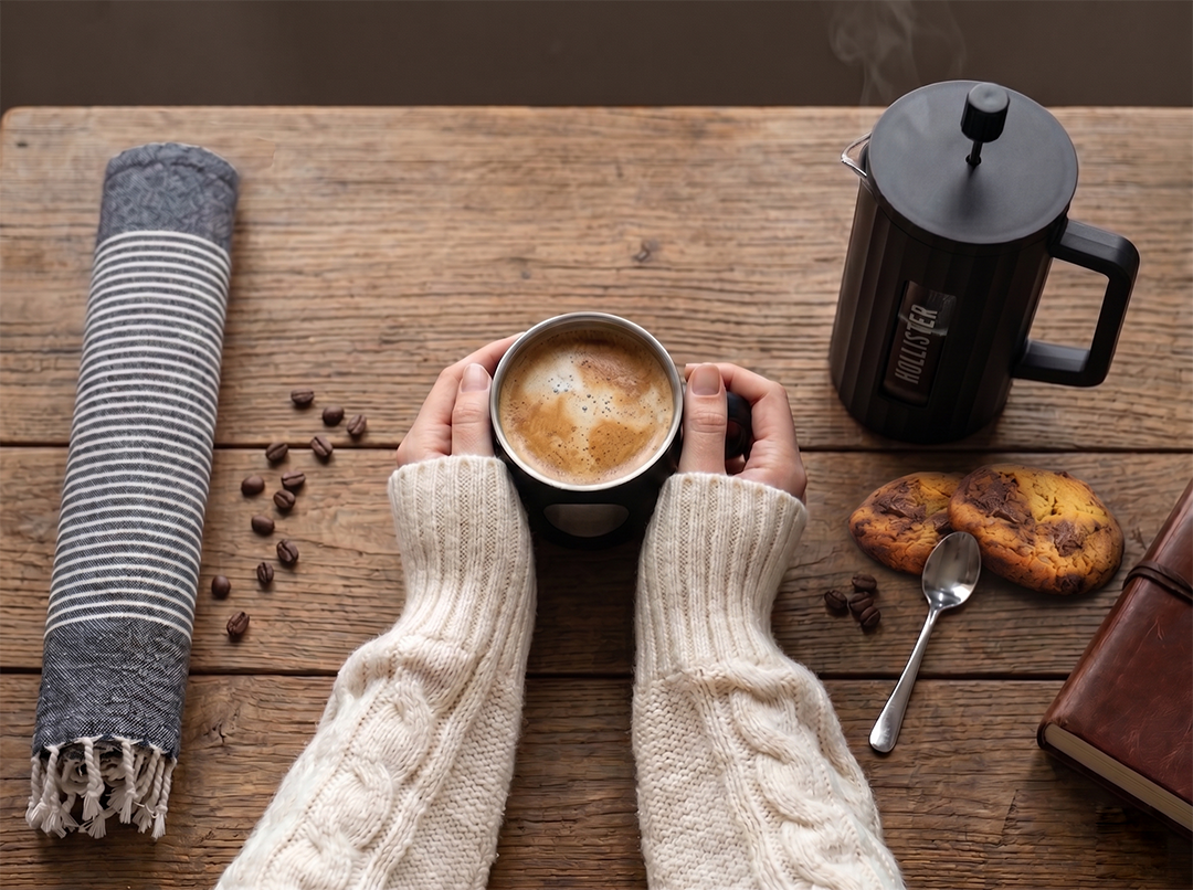 Kit Pausa Cálida. Imagen con café. Logo personalizado, regalo empresarial.
