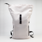Mochila roll top Berlín color blanca. Logo personalizado, regalo empresarial.