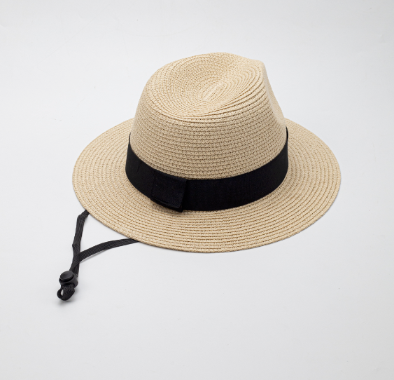 sombrero Caletea con banda negra. Logo personalizado, regalo empresarial.