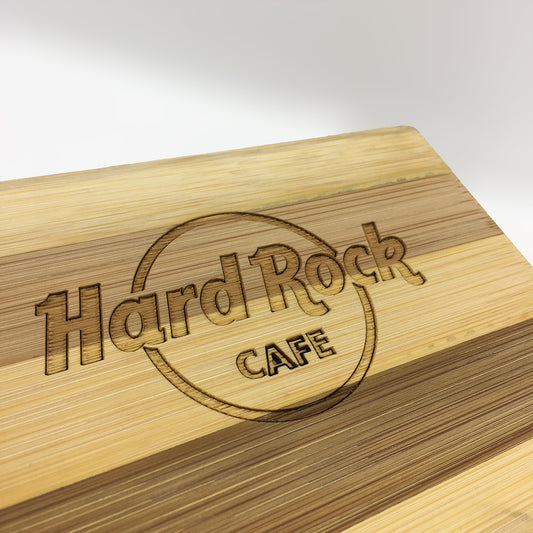 Tabla de madera personalizada con logo