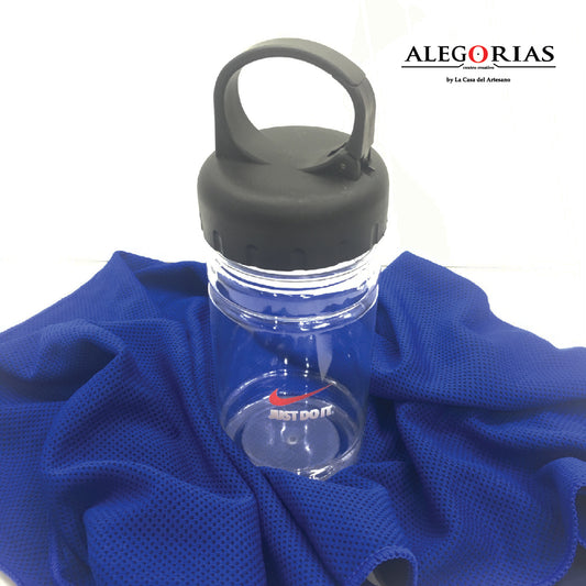 Toalla deportiva con estuche. Para regalos empresariales tanto la toalla como el estuche se pueden personalizar con un logo