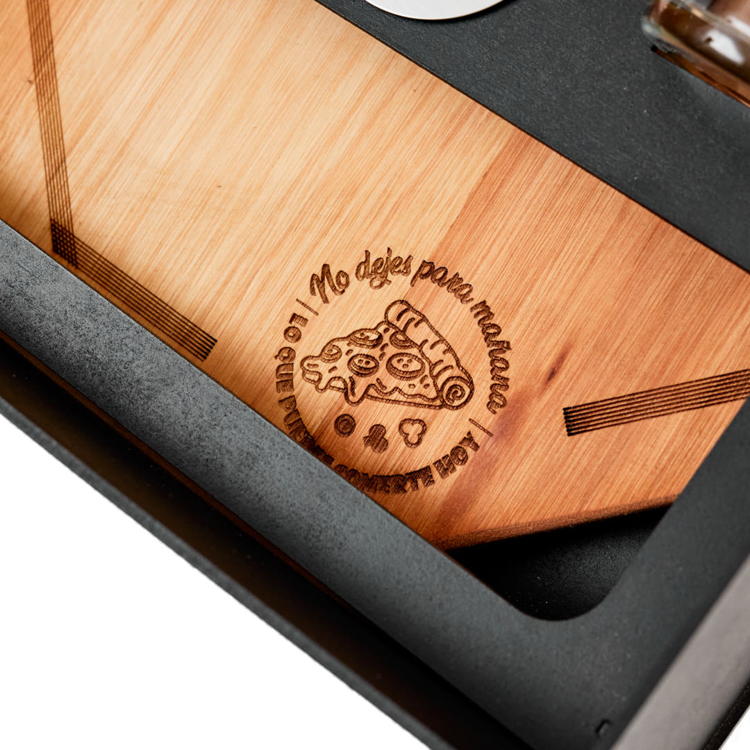 Box Pizzero Jaipur. Logo personalizado, regalo empresa.