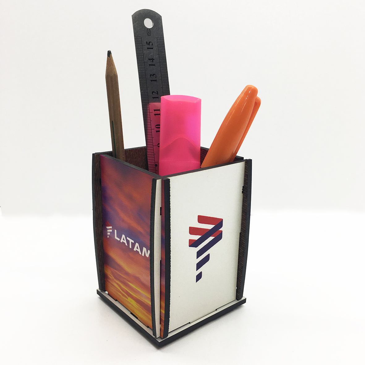 Lapicero Lumina de madera. Logo personalizado, regalo empresarial.